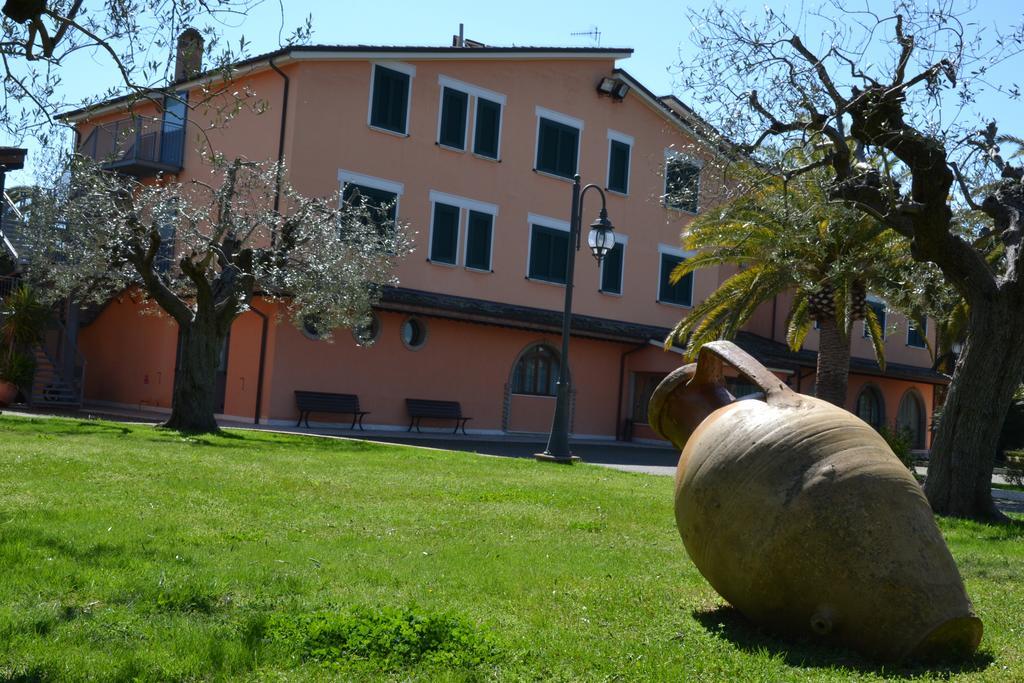 Villa Luigi Hotel & Restaurant Nuova Gestione Villa Rosa Di Martinsicuro Exterior foto